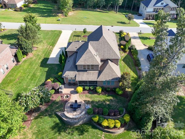 270 S San Agustin Drive, Mooresville, NC 28117