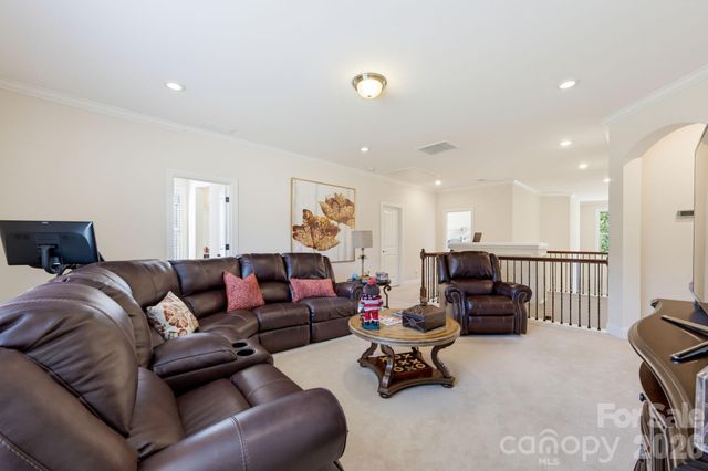 270 S San Agustin Drive, Mooresville, NC 28117