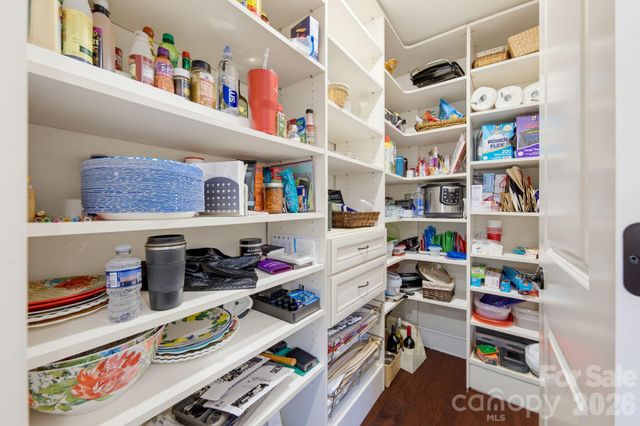 270 S San Agustin Drive, Mooresville, NC 28117