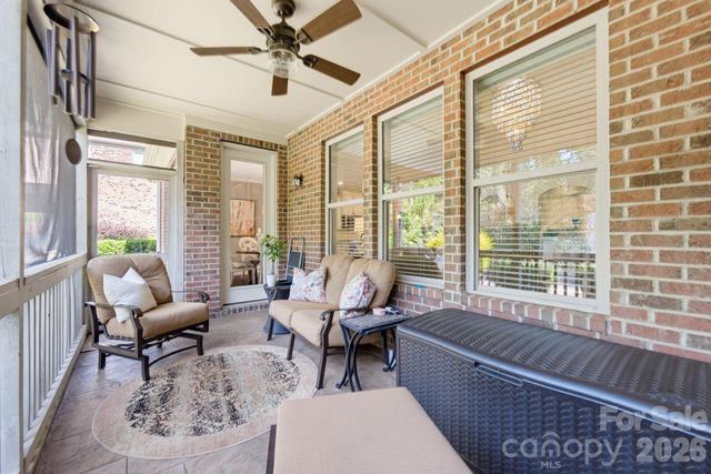 270 S San Agustin Drive, Mooresville, NC 28117