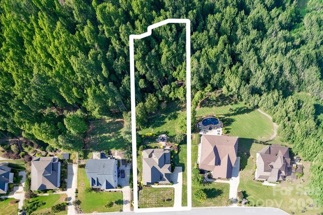 270 S San Agustin Drive, Mooresville, NC 28117
