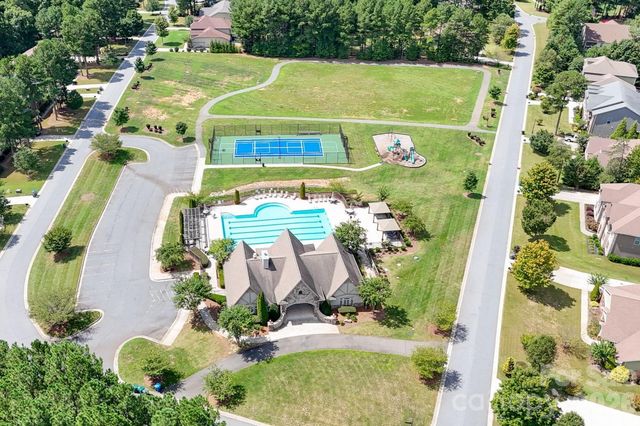 270 S San Agustin Drive, Mooresville, NC 28117
