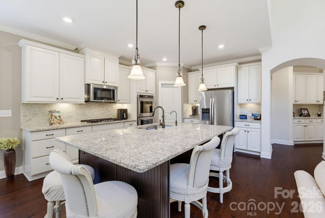 270 S San Agustin Drive, Mooresville, NC 28117