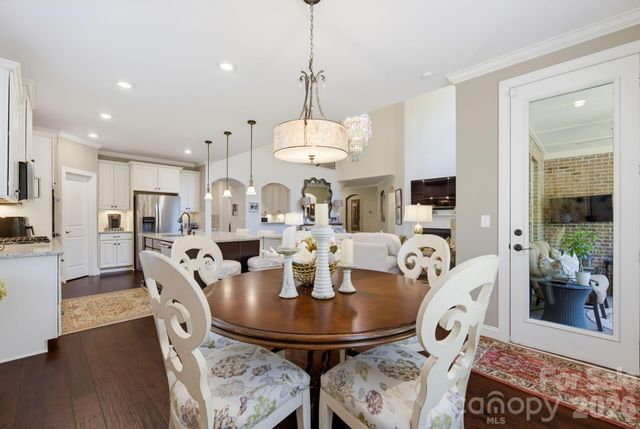 270 S San Agustin Drive, Mooresville, NC 28117