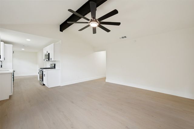 1021 Coury Road, Everman, TX 76140