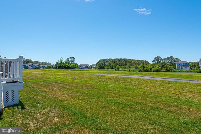 10121 FAST COLORS LN, Berlin, MD 21811