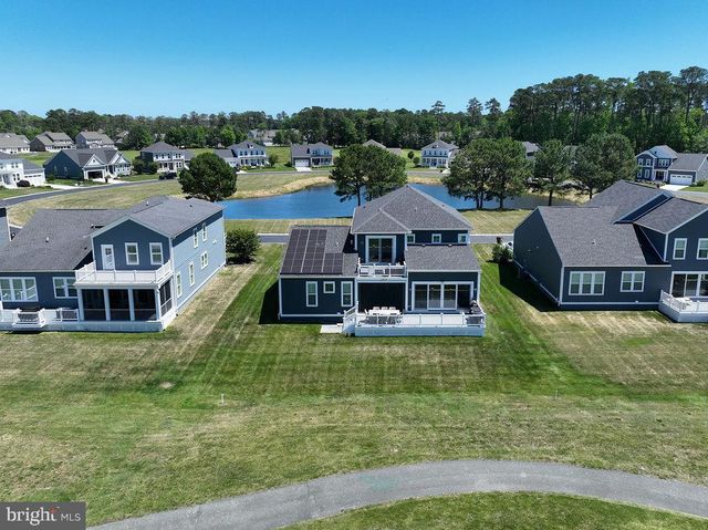 10121 FAST COLORS LN, Berlin, MD 21811