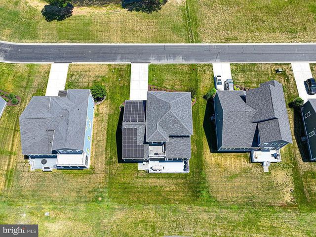 10121 FAST COLORS LN, Berlin, MD 21811