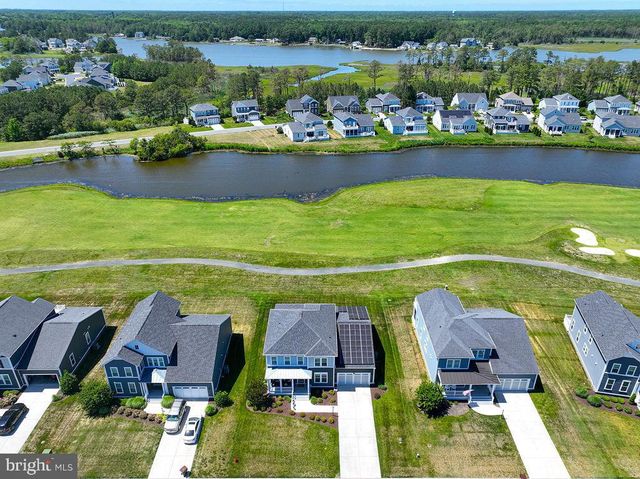 10121 FAST COLORS LN, Berlin, MD 21811