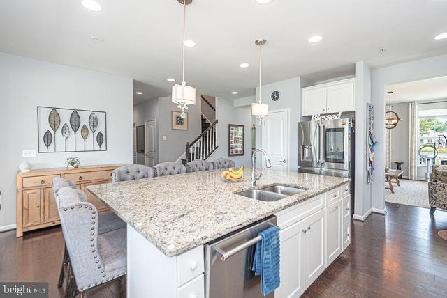 10121 FAST COLORS LN, Berlin, MD 21811