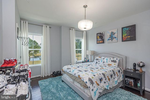 10121 FAST COLORS LN, Berlin, MD 21811