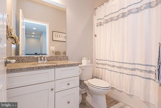 10121 FAST COLORS LN, Berlin, MD 21811
