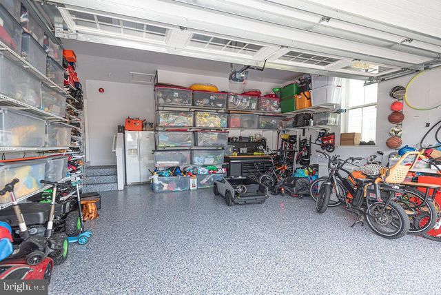 10121 FAST COLORS LN, Berlin, MD 21811