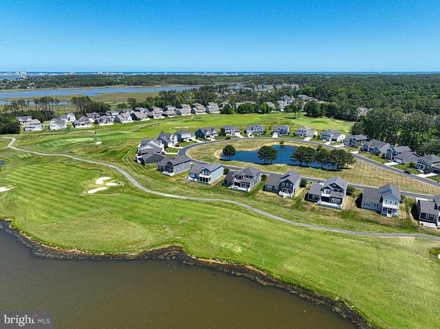 10121 FAST COLORS LN, Berlin, MD 21811