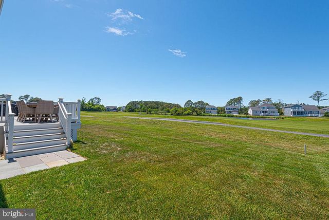 10121 FAST COLORS LN, Berlin, MD 21811