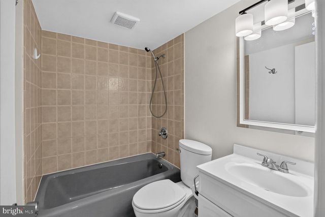 2206 LOFTY HEIGHTS PL, Reston, VA 20191