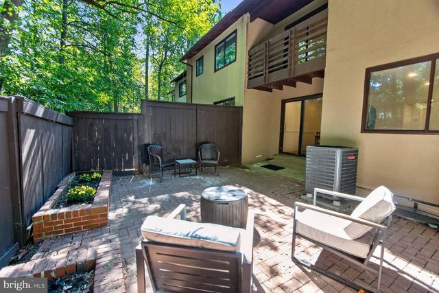 2206 LOFTY HEIGHTS PL, Reston, VA 20191