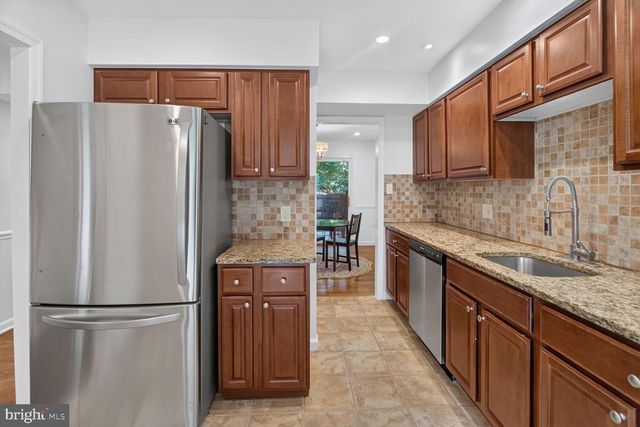 2206 LOFTY HEIGHTS PL, Reston, VA 20191