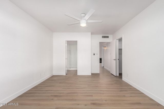 2910 W MARCONI Avenue 117, Phoenix, AZ 85053