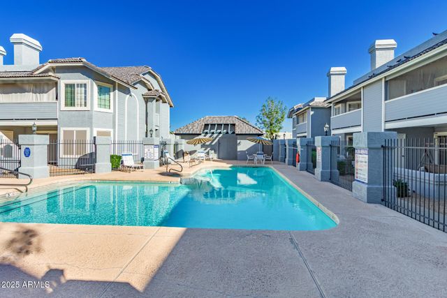 2910 W MARCONI Avenue 117, Phoenix, AZ 85053