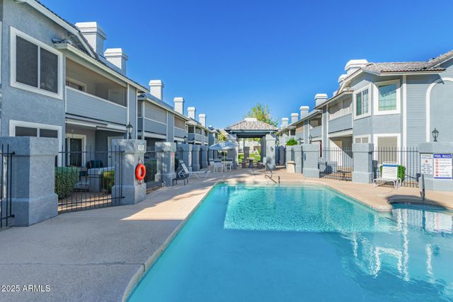 2910 W MARCONI Avenue 117, Phoenix, AZ 85053