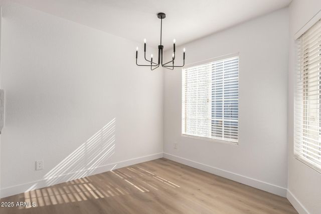 2910 W MARCONI Avenue 117, Phoenix, AZ 85053