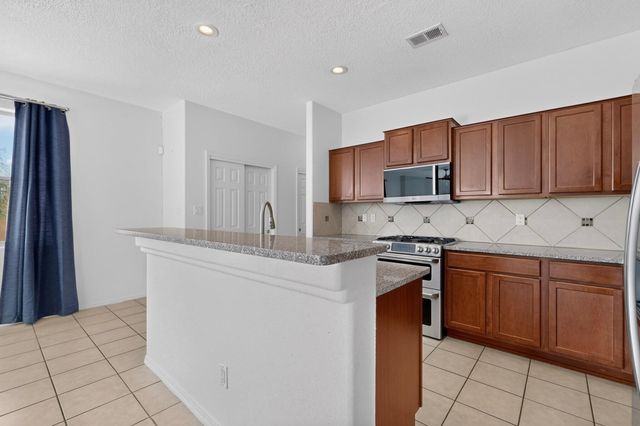 504 Brianna Loop NE, Albuquerque, NM 87113