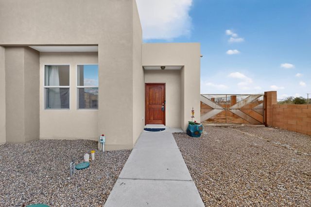 504 Brianna Loop NE, Albuquerque, NM 87113