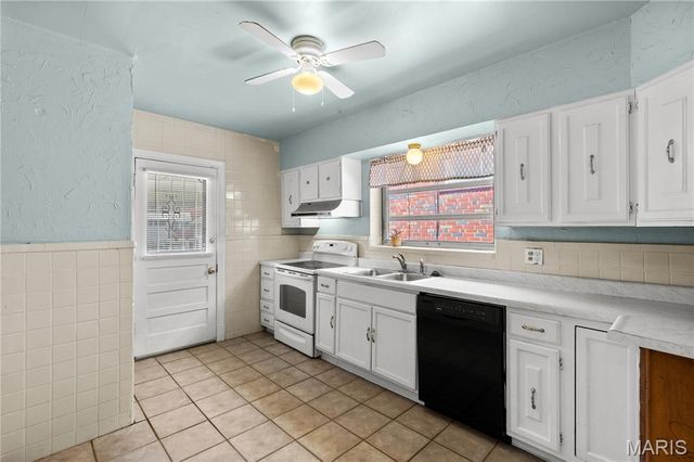 5941 Park Lane, St Louis, MO 63147