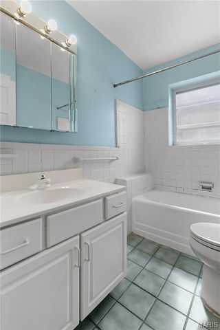 5941 Park Lane, St Louis, MO 63147