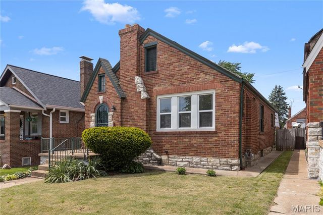 5941 Park Lane, St Louis, MO 63147