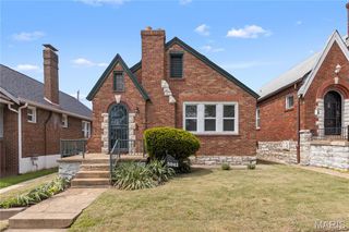 5941 Park Lane, St Louis, MO 63147