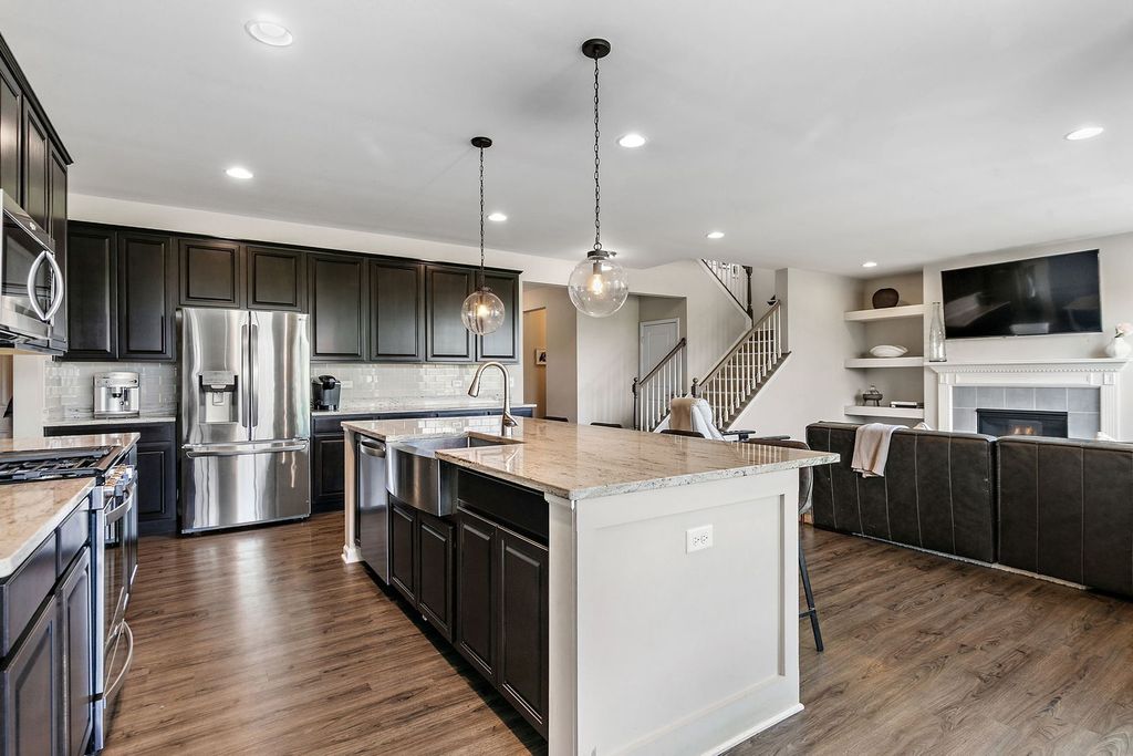 Image 21 of property listing at 380 Hamilton Road, St. Charles, IL 60175