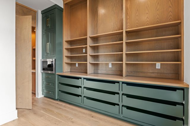 1600 Dolphin, Conway, AR 72034