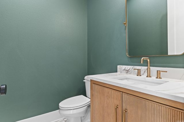 1600 Dolphin, Conway, AR 72034