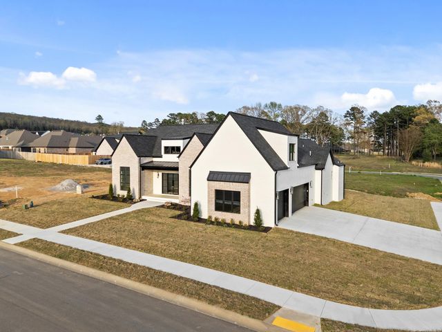 1600 Dolphin, Conway, AR 72034