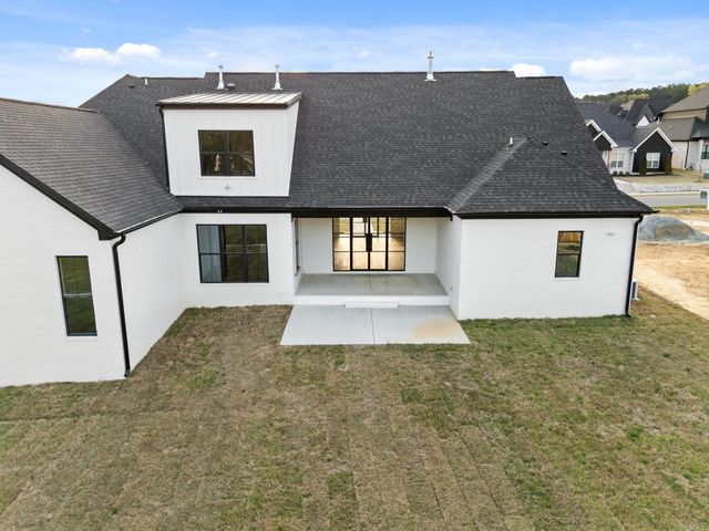 1600 Dolphin, Conway, AR 72034