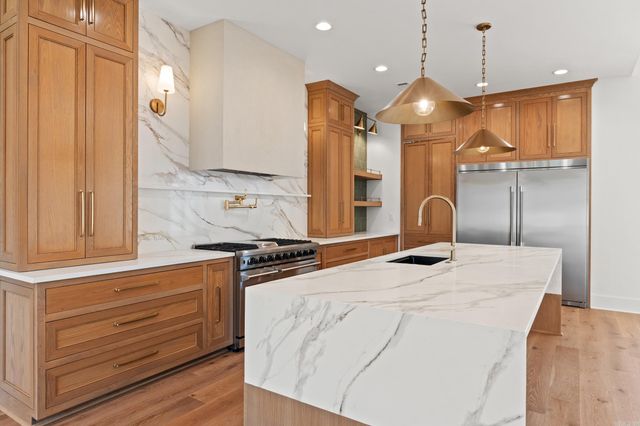 1600 Dolphin, Conway, AR 72034