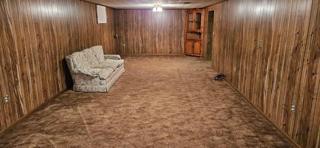 823 Wayne Drive, Heath, OH 43056