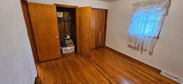 823 Wayne Drive, Heath, OH 43056