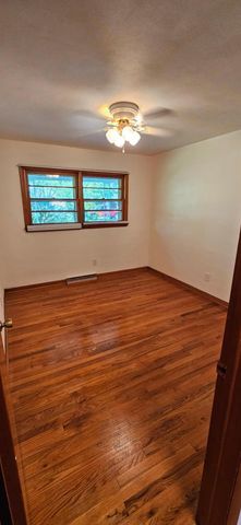 823 Wayne Drive, Heath, OH 43056