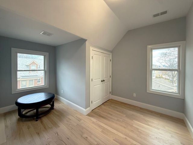 7 Waumbeck St 3, Boston, MA 02121