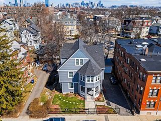 7 Waumbeck St 3, Boston, MA 02121