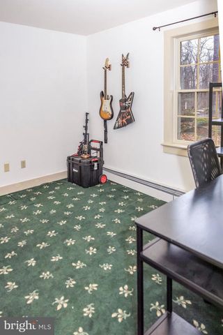 8132 COVERED BRIDGE RD, Quakertown, PA 18951