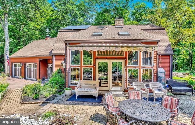 8132 COVERED BRIDGE RD, Quakertown, PA 18951