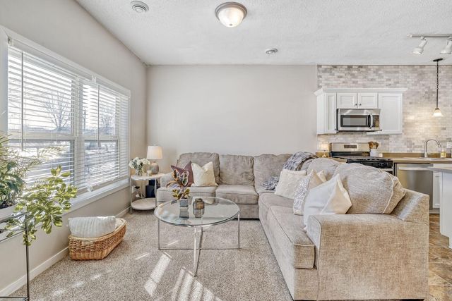 846 10th Avenue N, Minneapolis, MN 55411