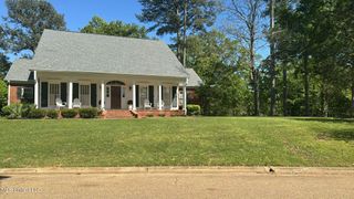303 Monterey Drive, Clinton, MS 39056