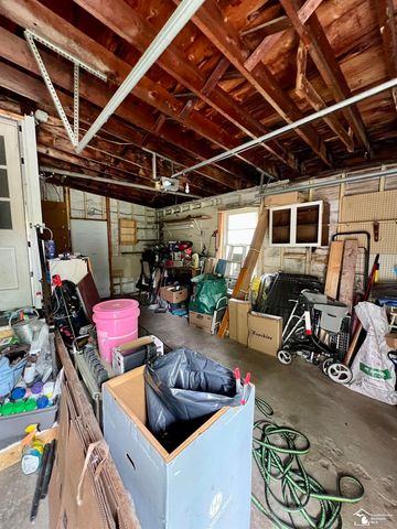 2288 Vivian Road, Monroe, MI 48162