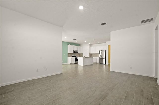 1078 CHELAN FALLS DRIVE, Deland, FL 32724