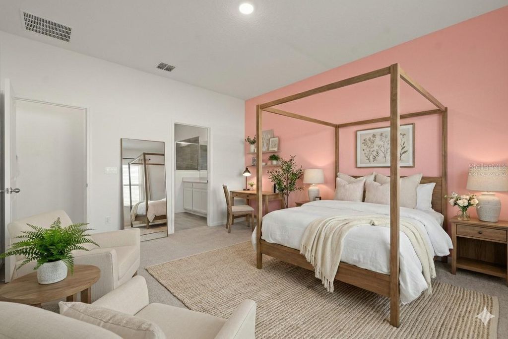 Image 15 of property listing at 1078 CHELAN FALLS DRIVE, Deland, FL 32724